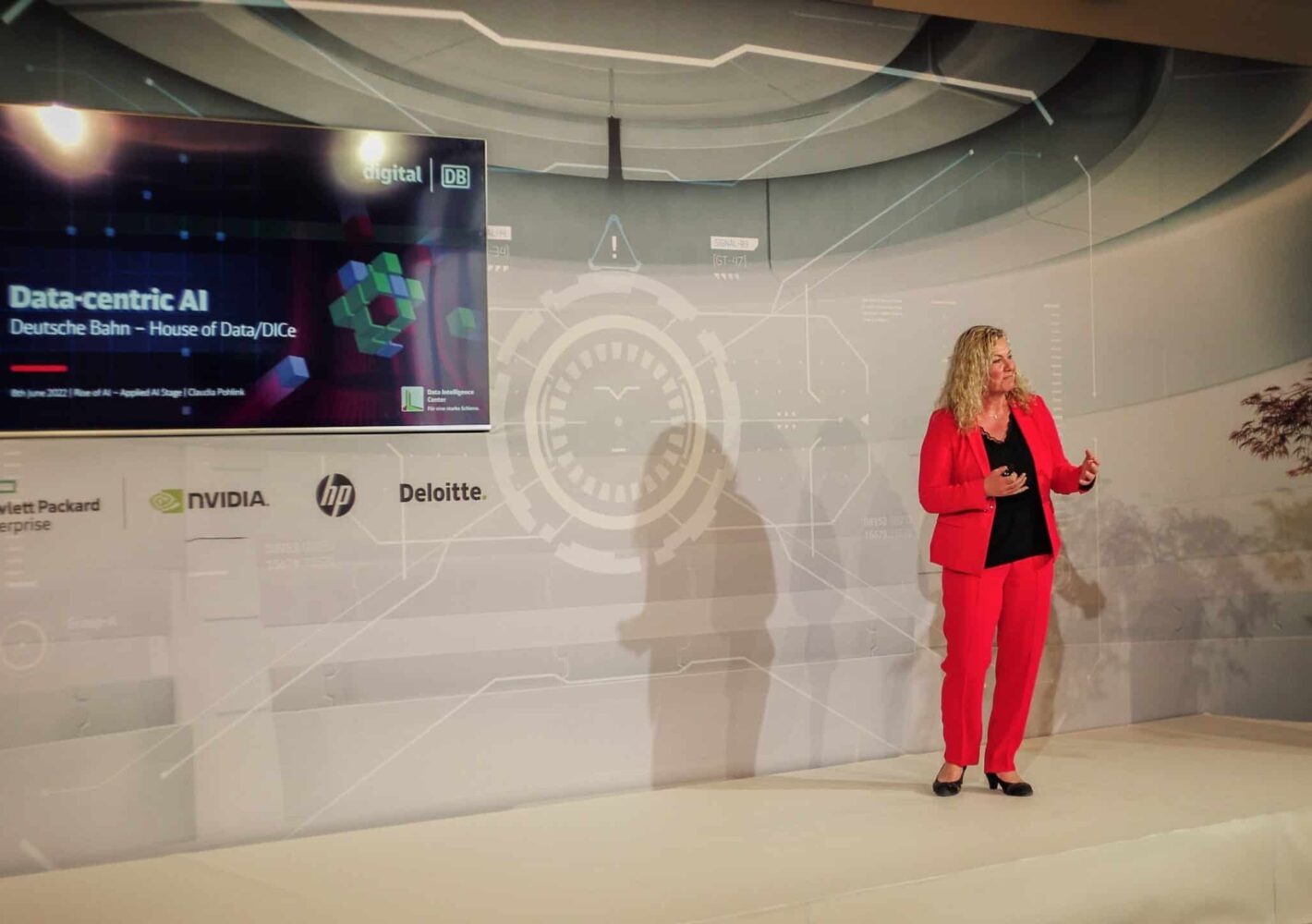 Rise_of_AI_2022_c_Thomas_Tiefseetaucher_221003639_ergebnis-scaled