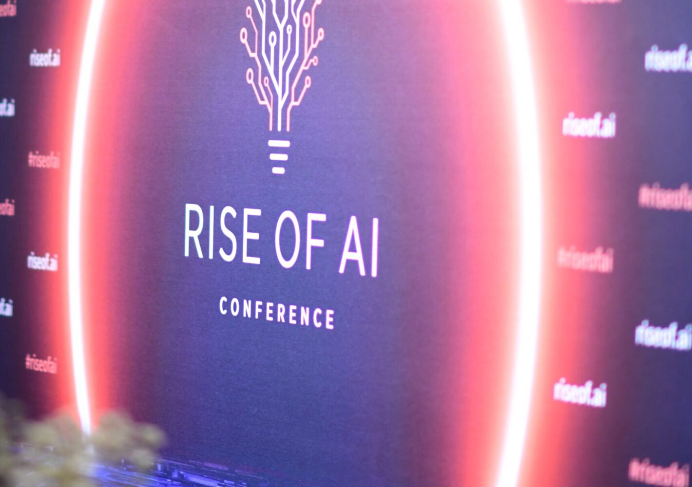 Rise_of_AI_Conference_2023_by-Thomas-Tiefseetaucher_2399-2-scaled